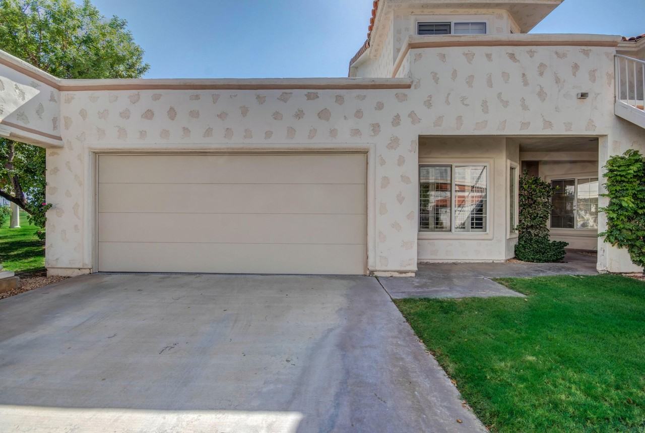 237 Vista Royale Circle West - Photo 3 of 31