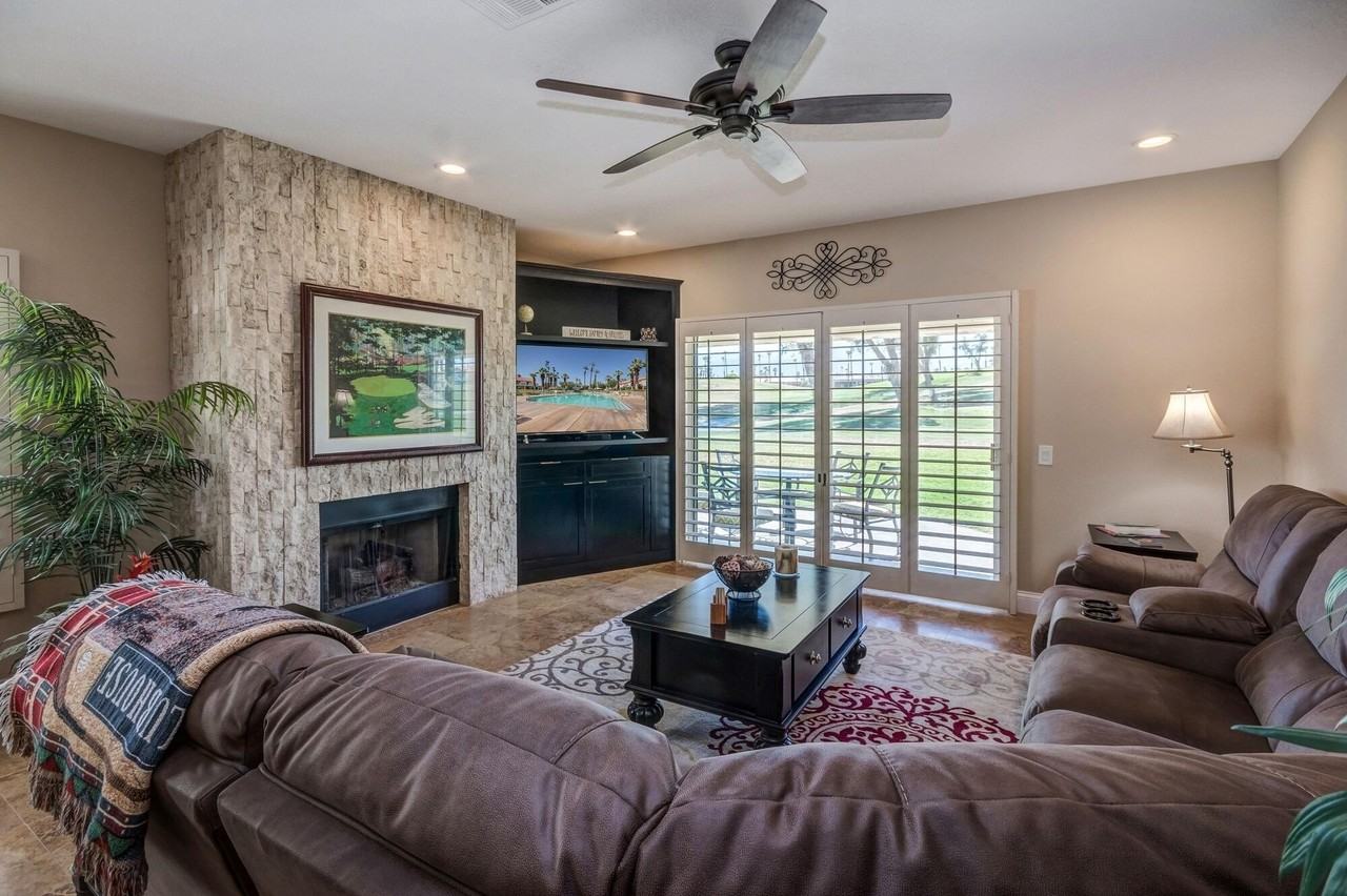 237 Vista Royale Circle West - Photo 6 of 31