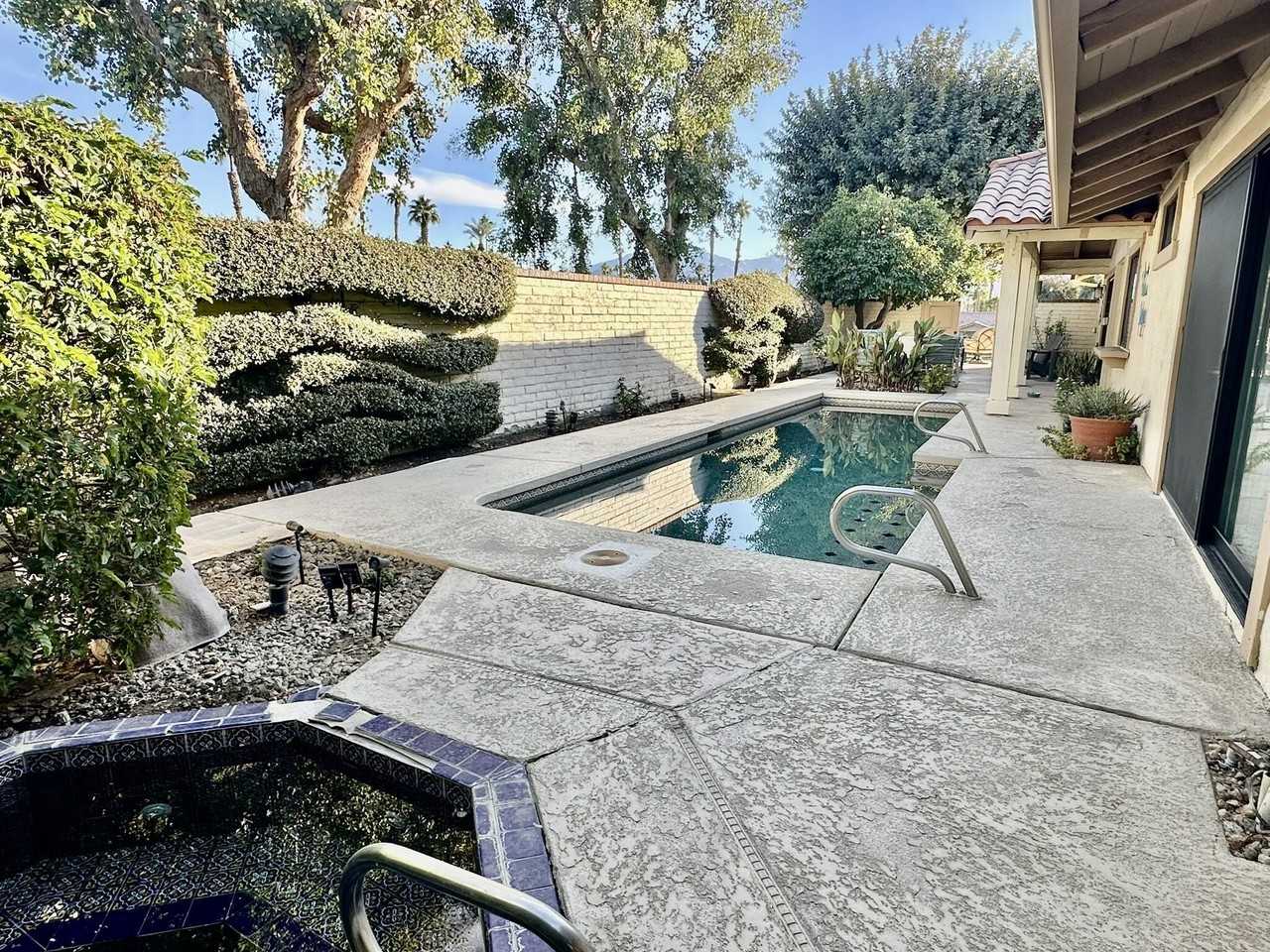 359 Villena Way - Photo 2 of 27