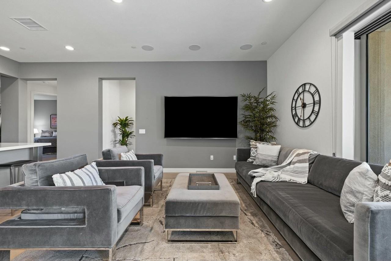 302 Retreat Circle - Photo 7 of 50