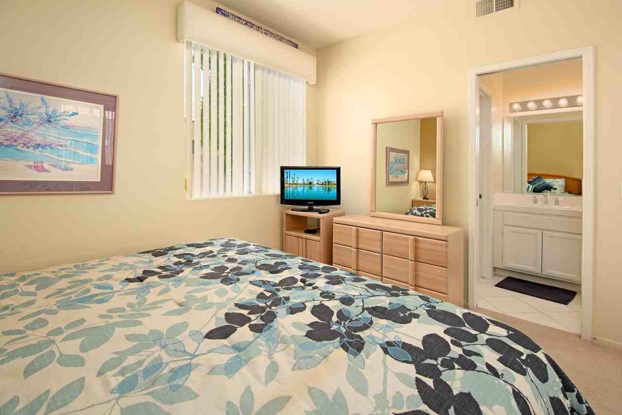 29777 Sandy Ct - Photo 4 of 36