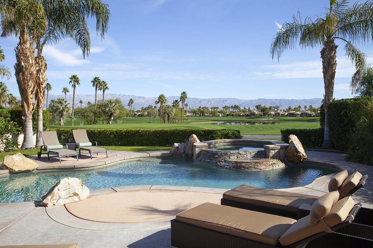 79702 Mission Drive East - Photo 2 of 26