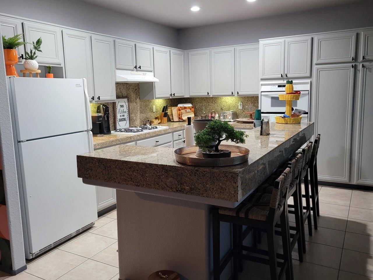 29348 W Laguna Dr - Photo 5 of 50