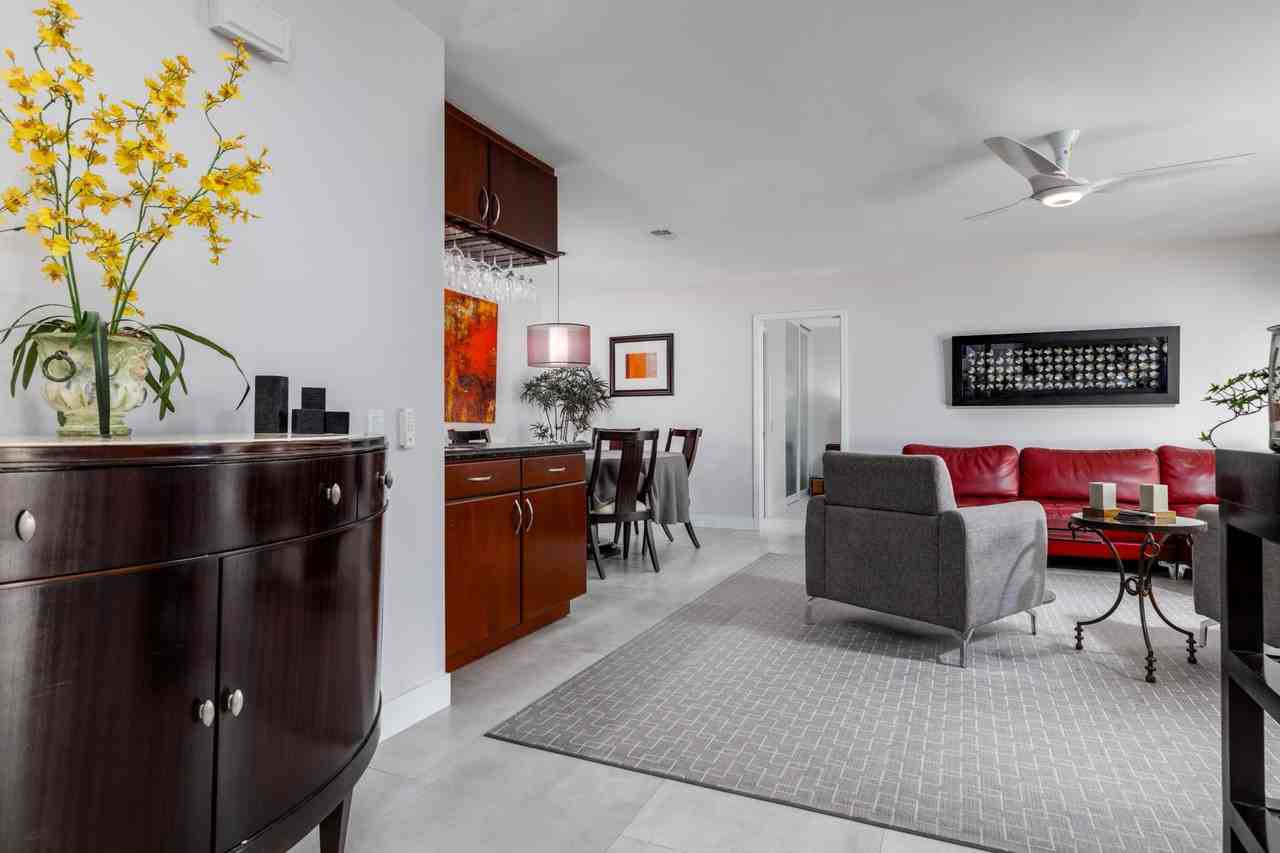 1173 E Alejo Rd - Photo 6 of 39