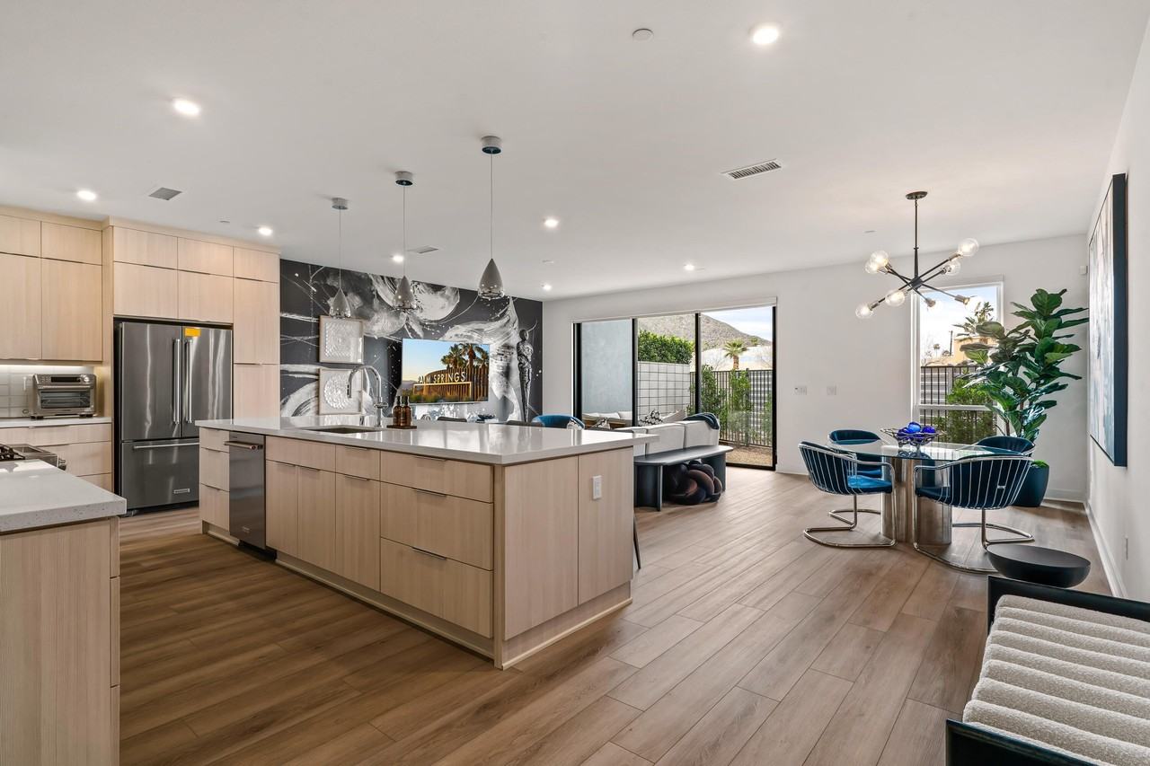 438 Huddle Springs Way - Photo 5 of 50