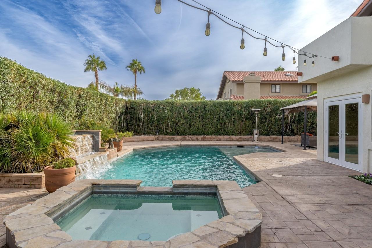 78880 Aurora Way - Photo 3 of 47