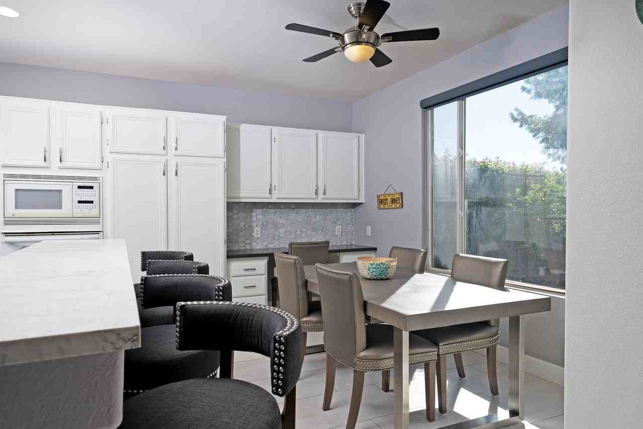 67579 S Laguna Dr - Photo 4 of 35