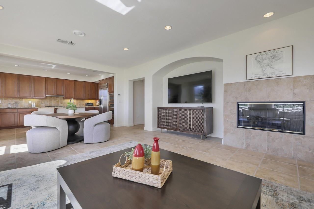 80291 Via Tesoro - Photo 4 of 27