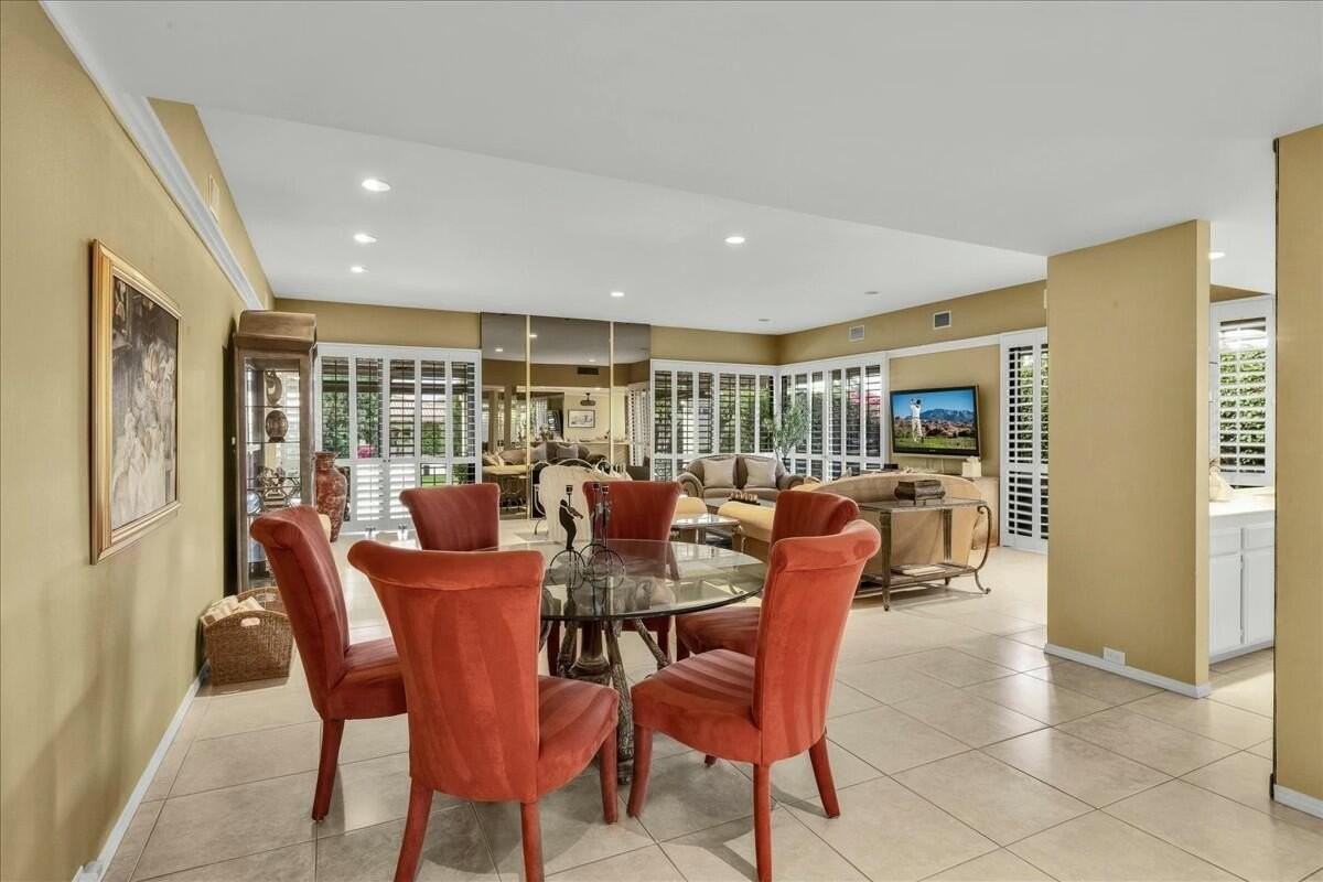 2 Cornell Dr - Photo 7 of 50