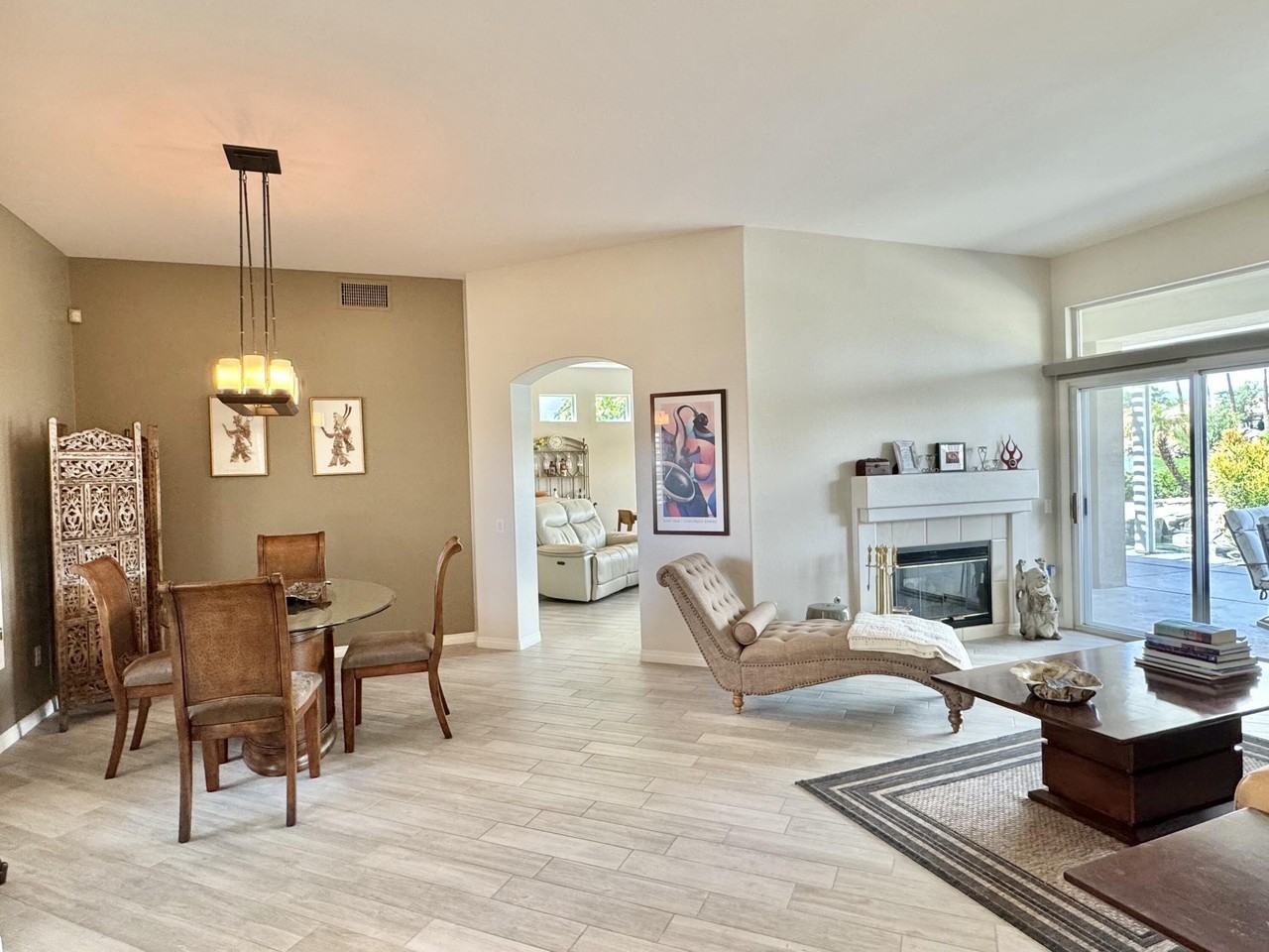 38071 Brandywine Ave - Photo 4 of 35