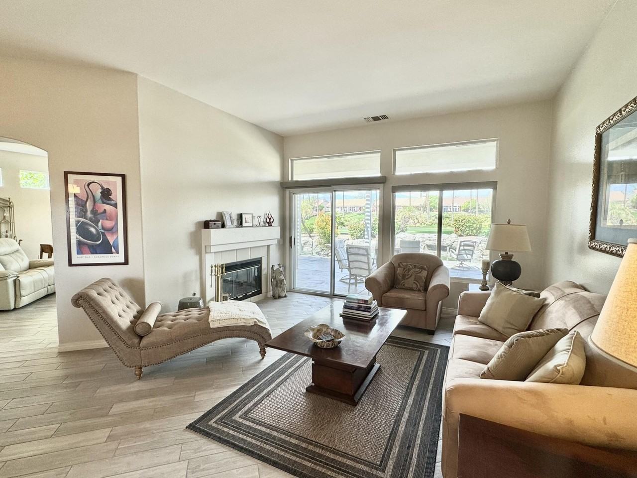 38071 Brandywine Ave - Photo 5 of 35