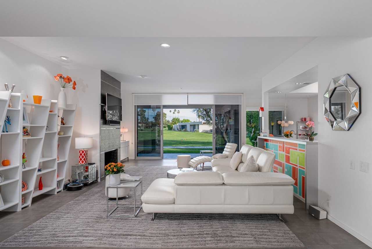 120 Eastlake Drive - Photo 4 of 50