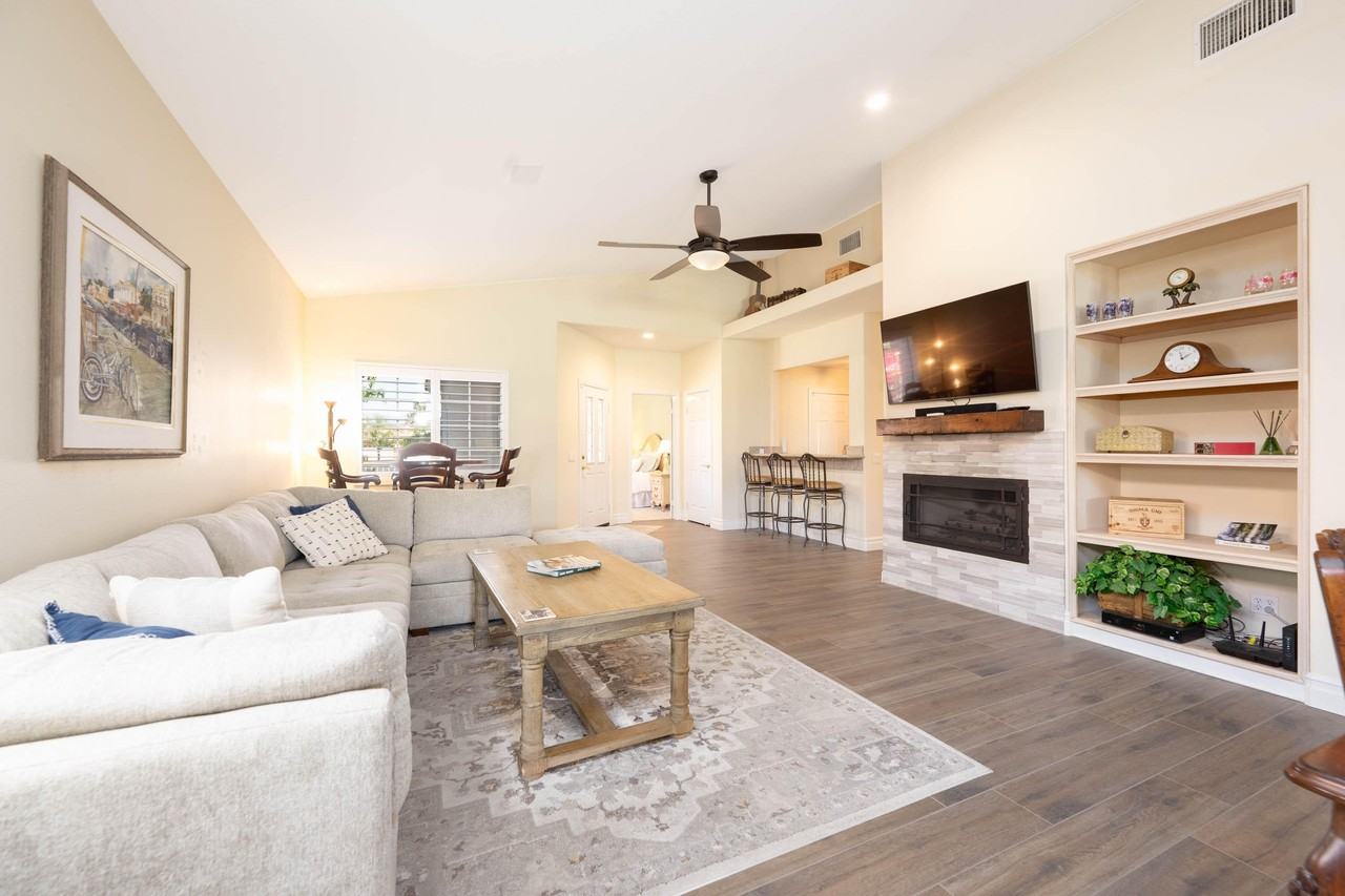 45703 Spyglass Hills Street - Photo 7 of 33