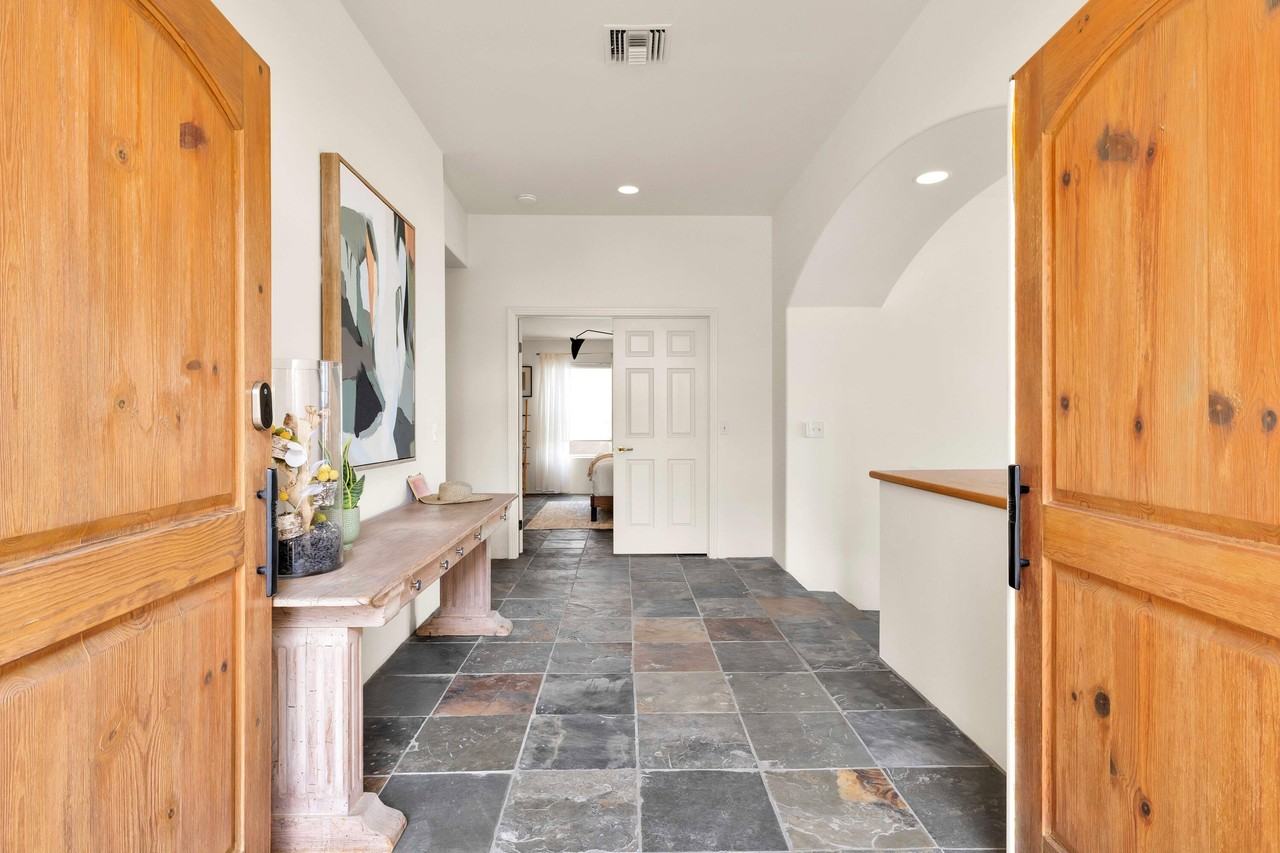 49810 Avenida Montero - Photo 4 of 50