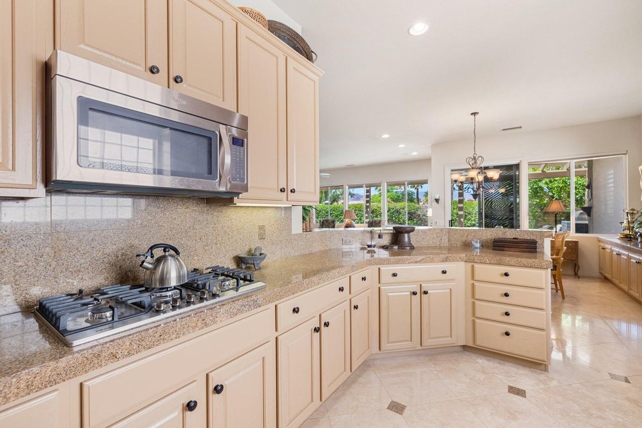 44085 Royal Troon Dr - Photo 5 of 45