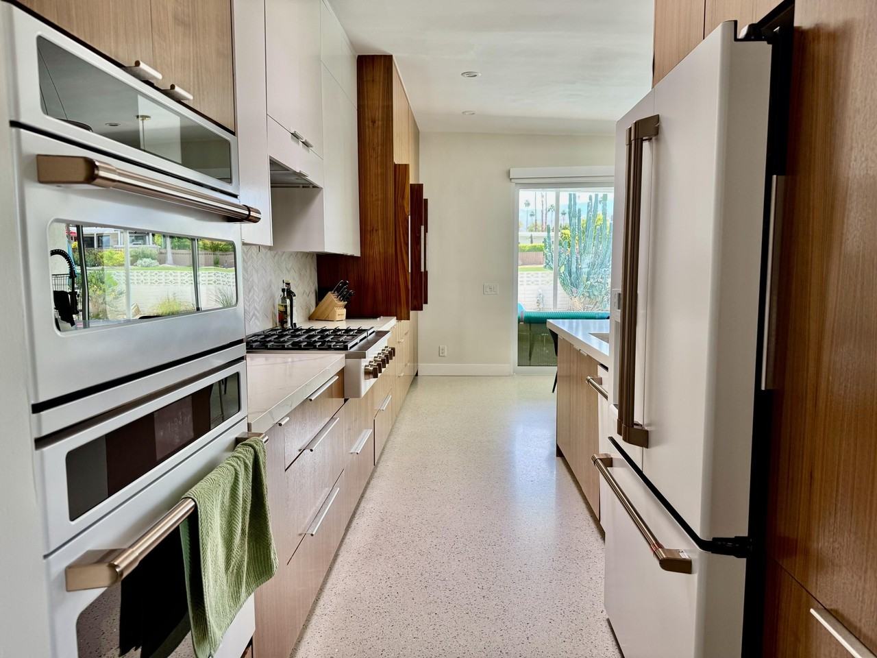 73607 18th Fairway Lane #B - Photo 4 of 30