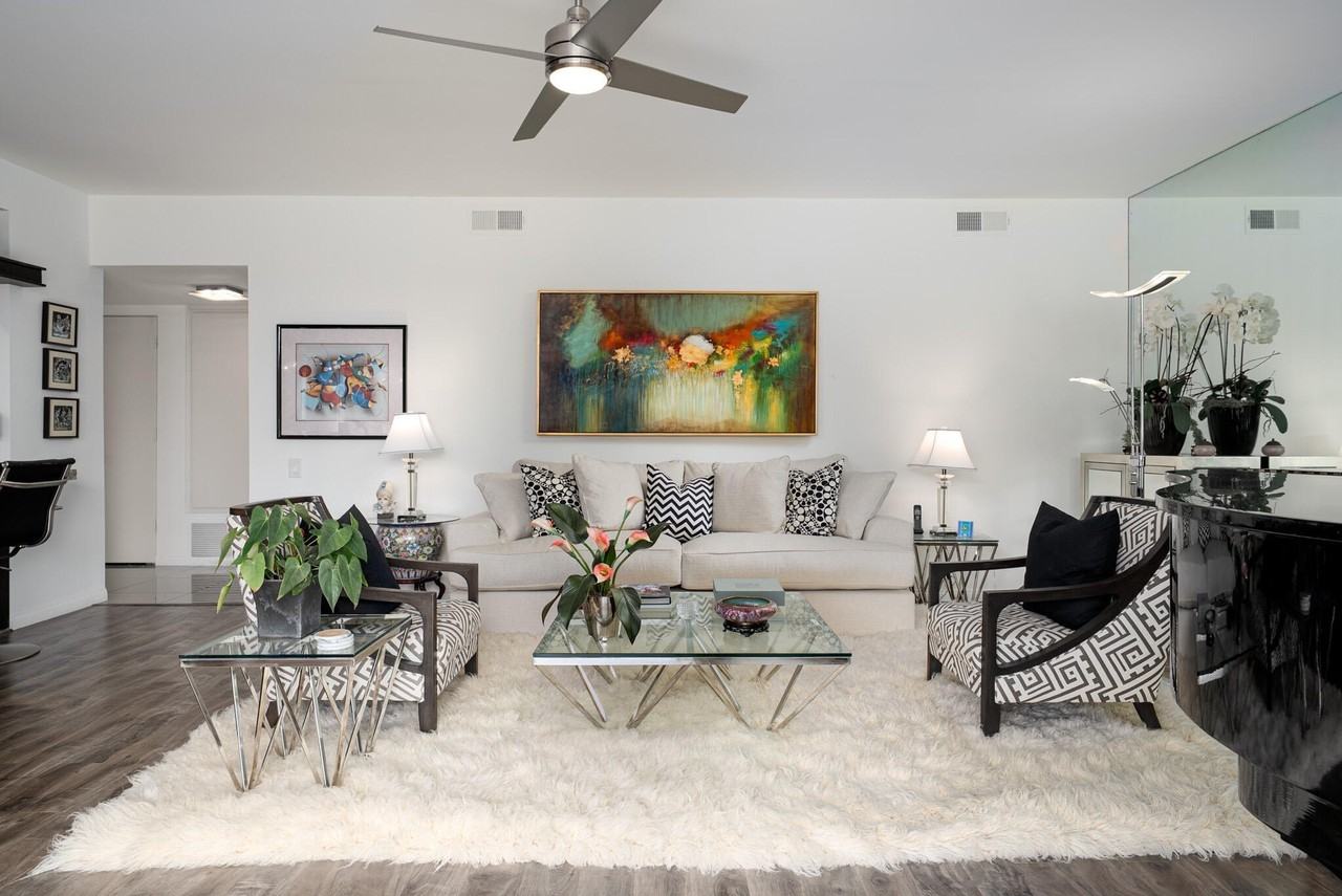 477 Desert Lakes Drive - Photo 5 of 50