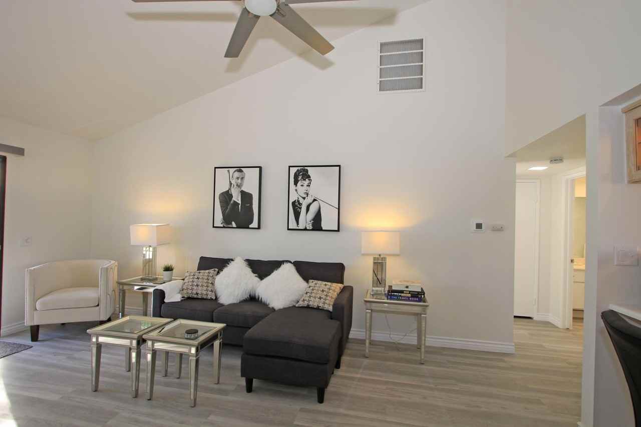 40128 Baltusrol Cir - Photo 3 of 50