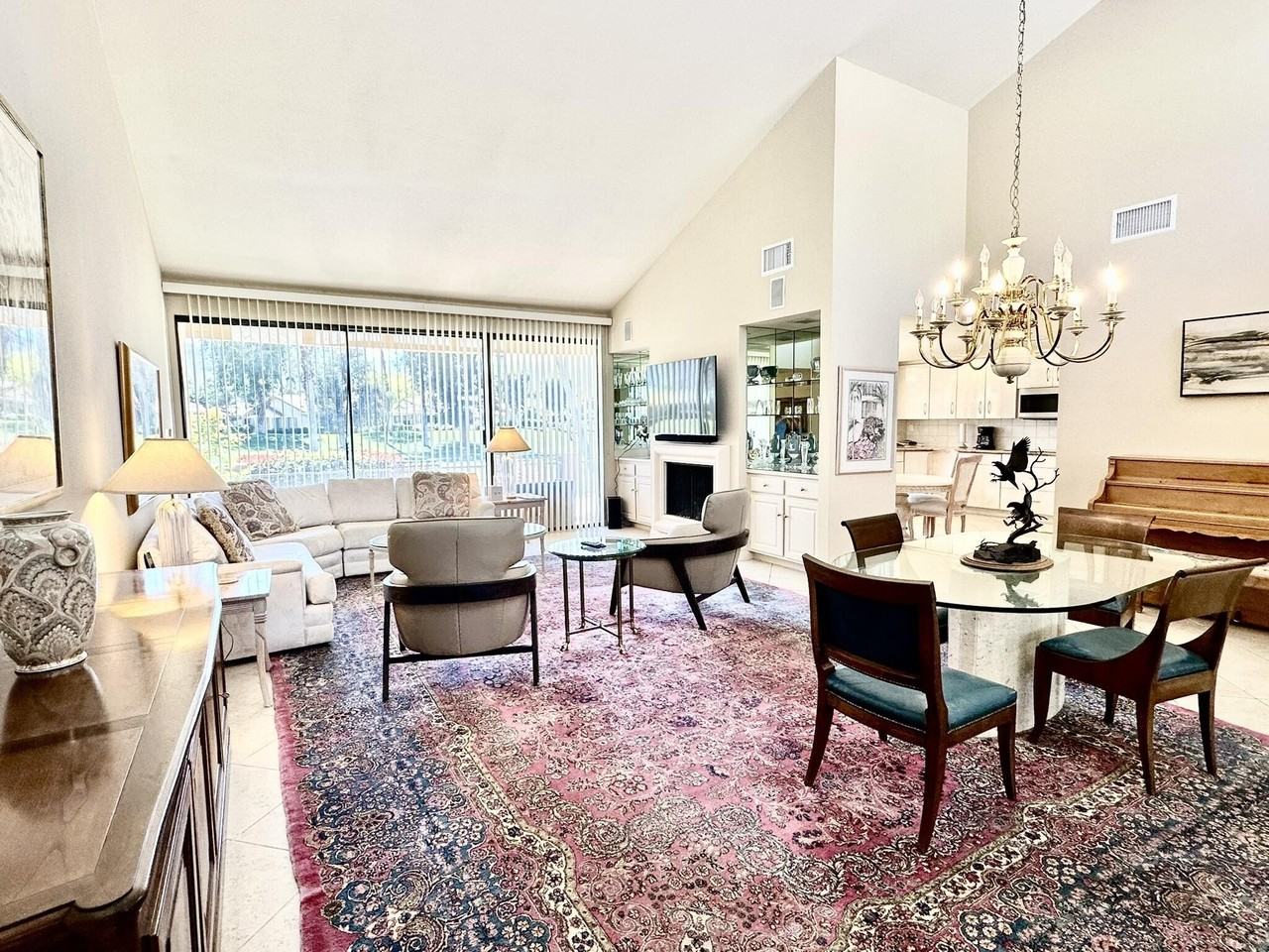 191 Madrid Ave - Photo 4 of 18