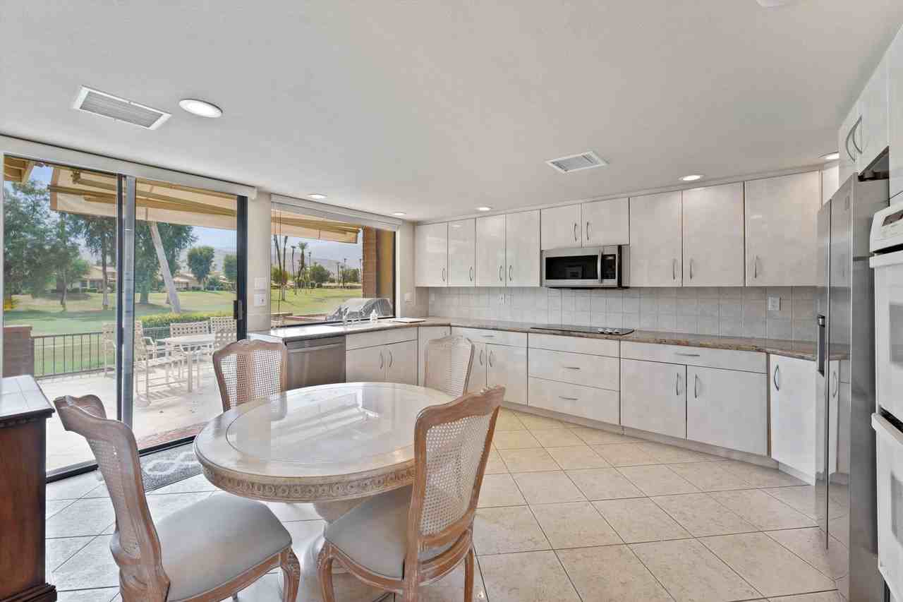 191 Madrid Ave - Photo 6 of 18