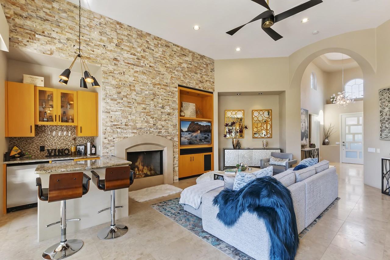 79918 Mission Dr E - Photo 5 of 48