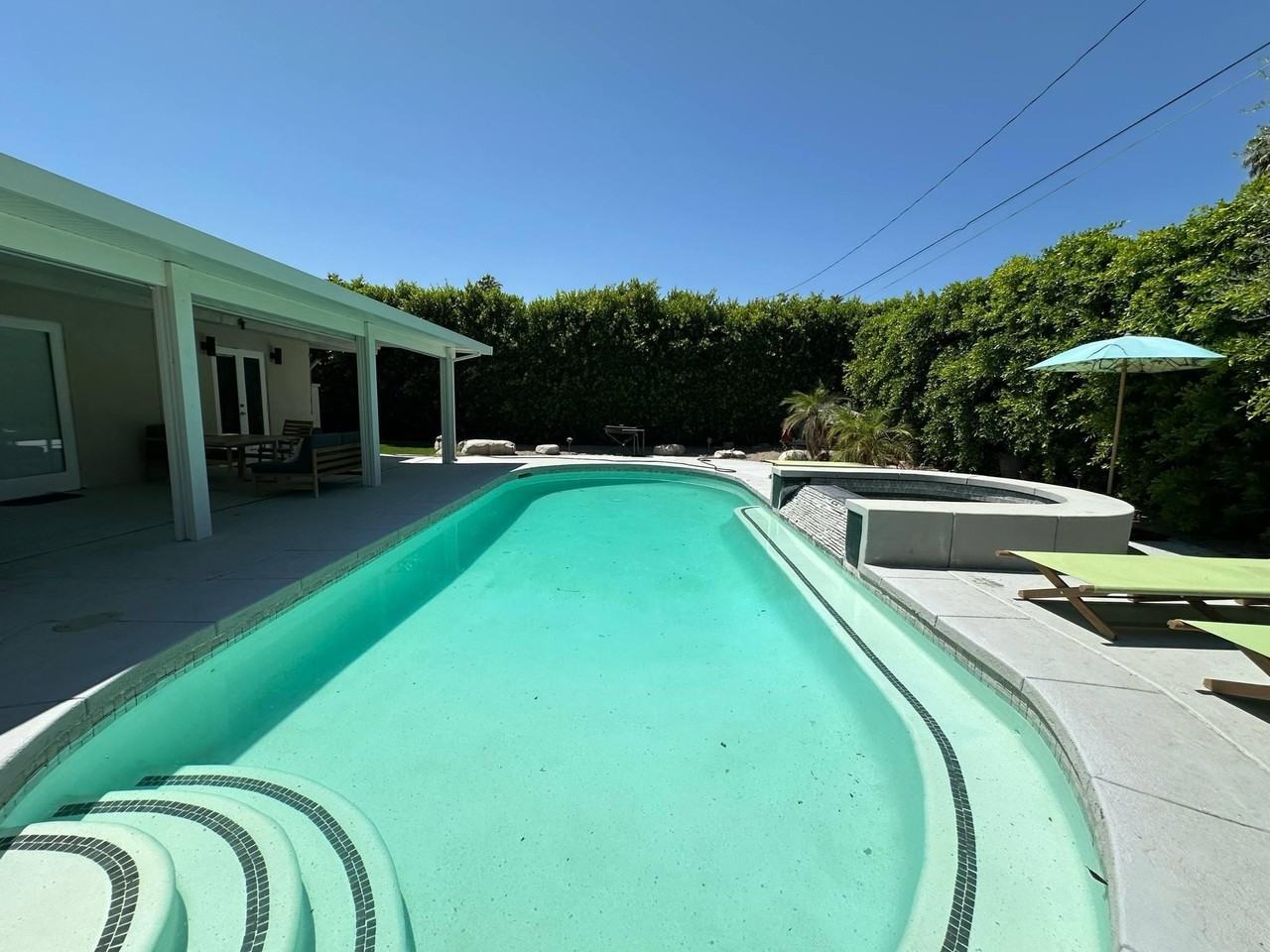 725 S Mountain View Dr - Photo 5 of 38