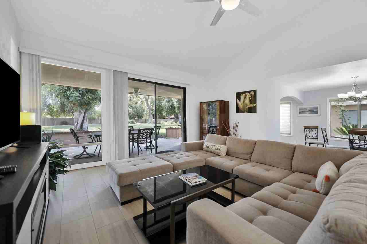 5 Majorca Dr - Photo 2 of 40