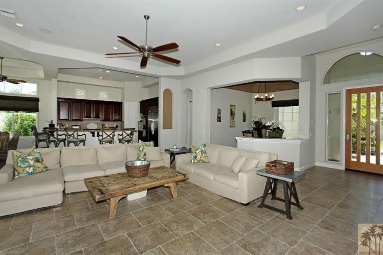 51141 Marbella Ct - Photo 5 of 25