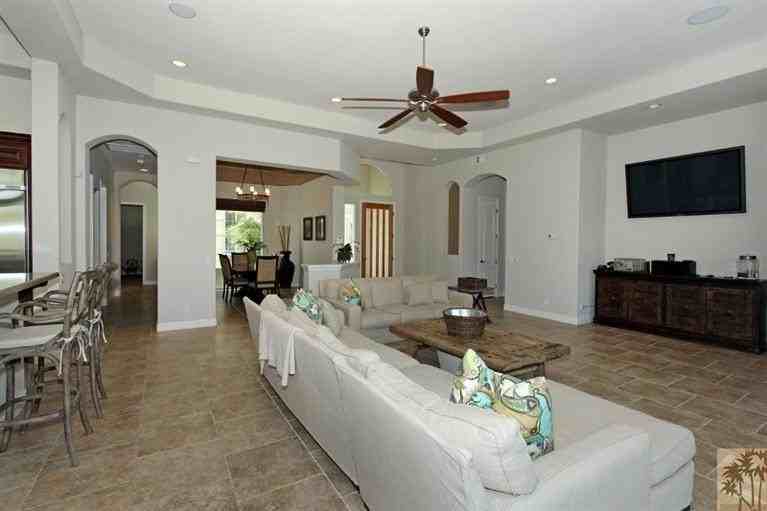 51141 Marbella Ct - Photo 7 of 25