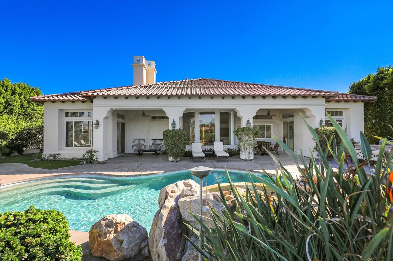 51075 Marbella Court - Photo 5 of 45