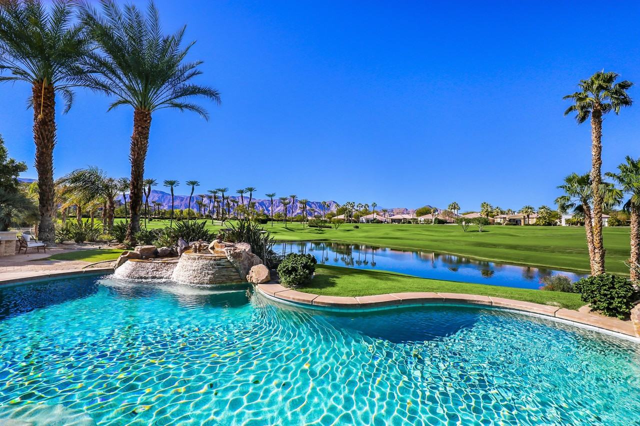 51075 Marbella Court - Photo 6 of 45