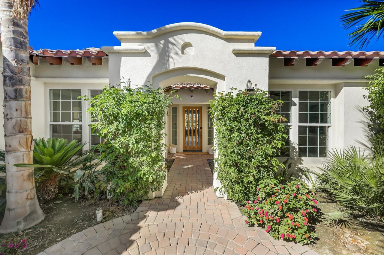 51075 Marbella Court - Photo 7 of 45