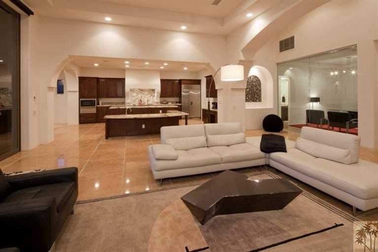 58355 Carmona - Photo 3 of 38