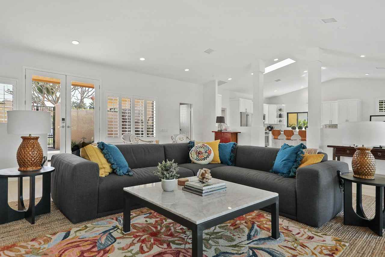 48721 Santa Ursula Street - Photo 5 of 42