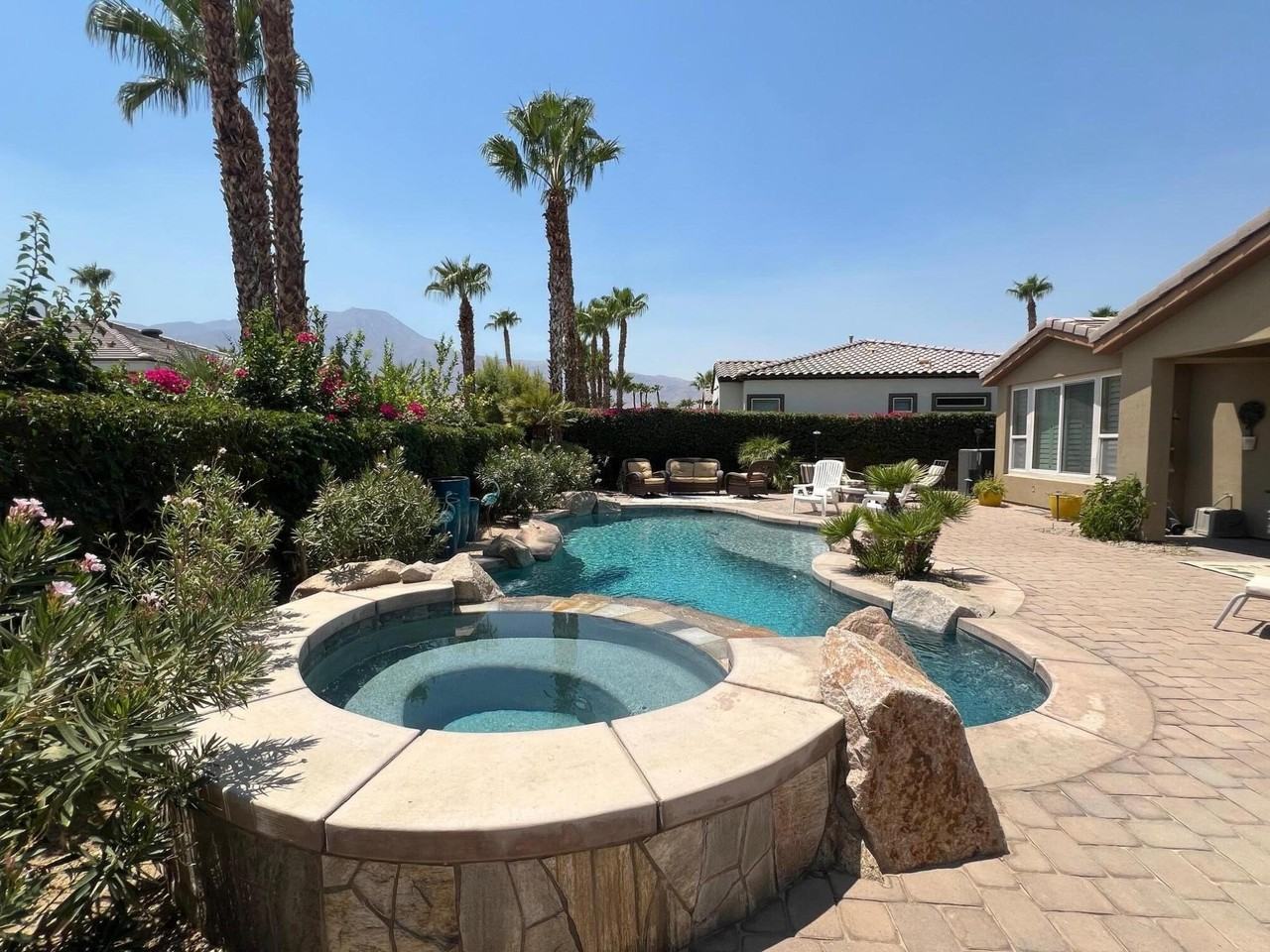 81415 Jacaranda Court - Photo 2 of 19