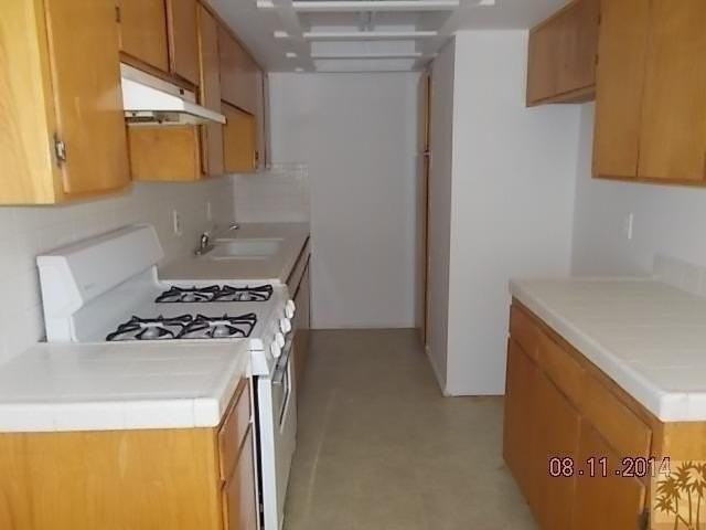 11522 Mesquite Ave Apt 2 #2 - Photo 3 of 6