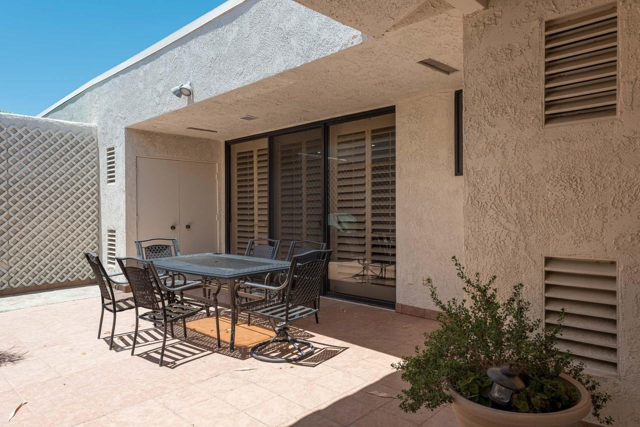 8 Tulane Ct - Photo 2 of 31