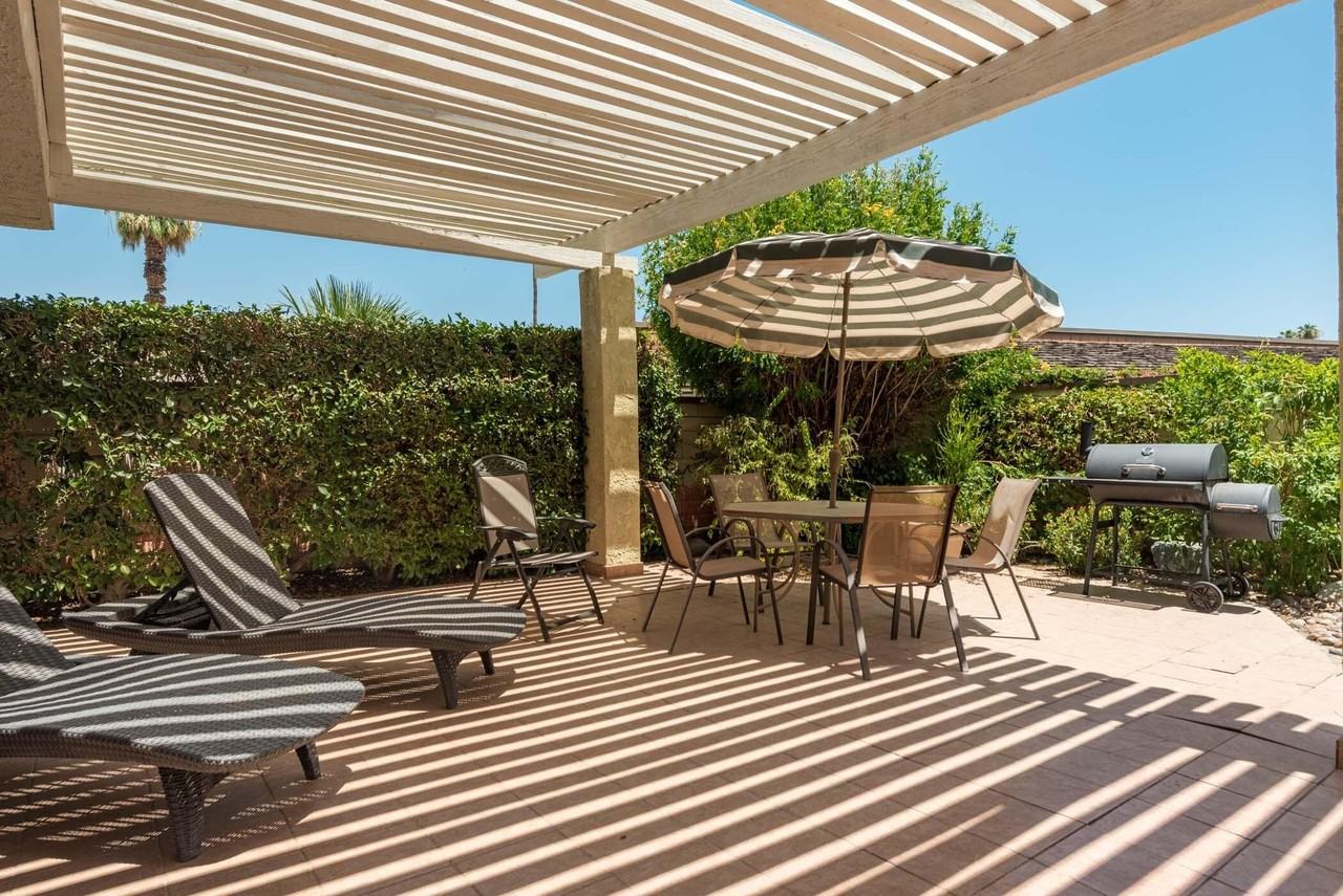 8 Tulane Ct - Photo 3 of 31