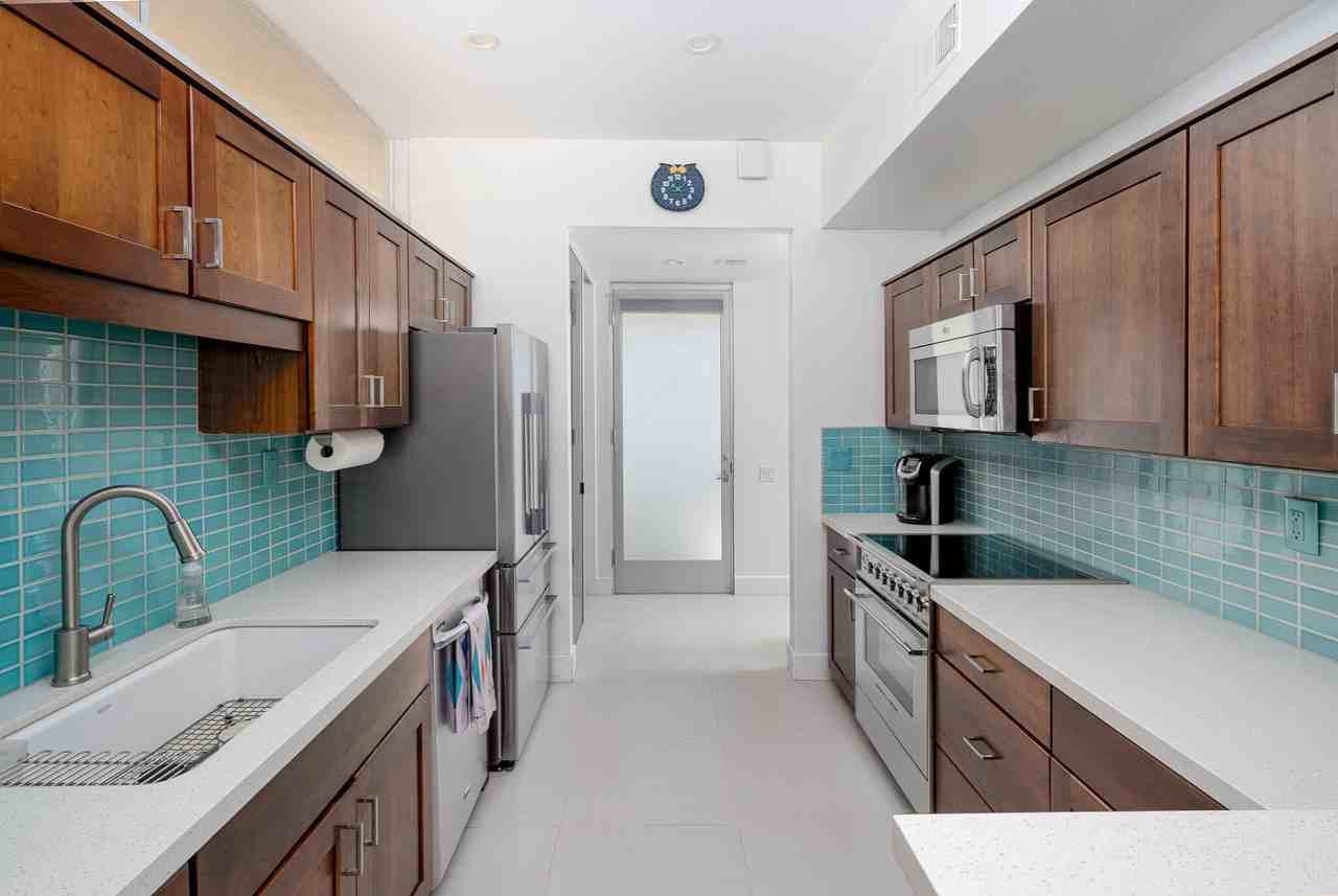 24 Desert Lakes Dr - Photo 7 of 50