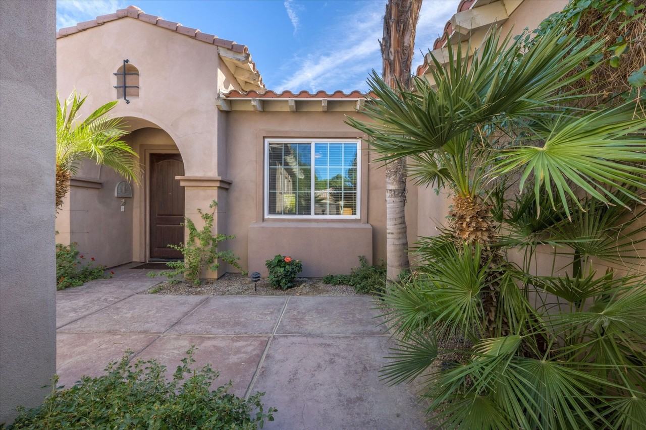 52274 Shining Star Ln - Photo 6 of 42