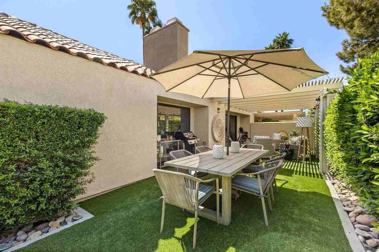 303 Forest Hills Dr - Photo 6 of 50