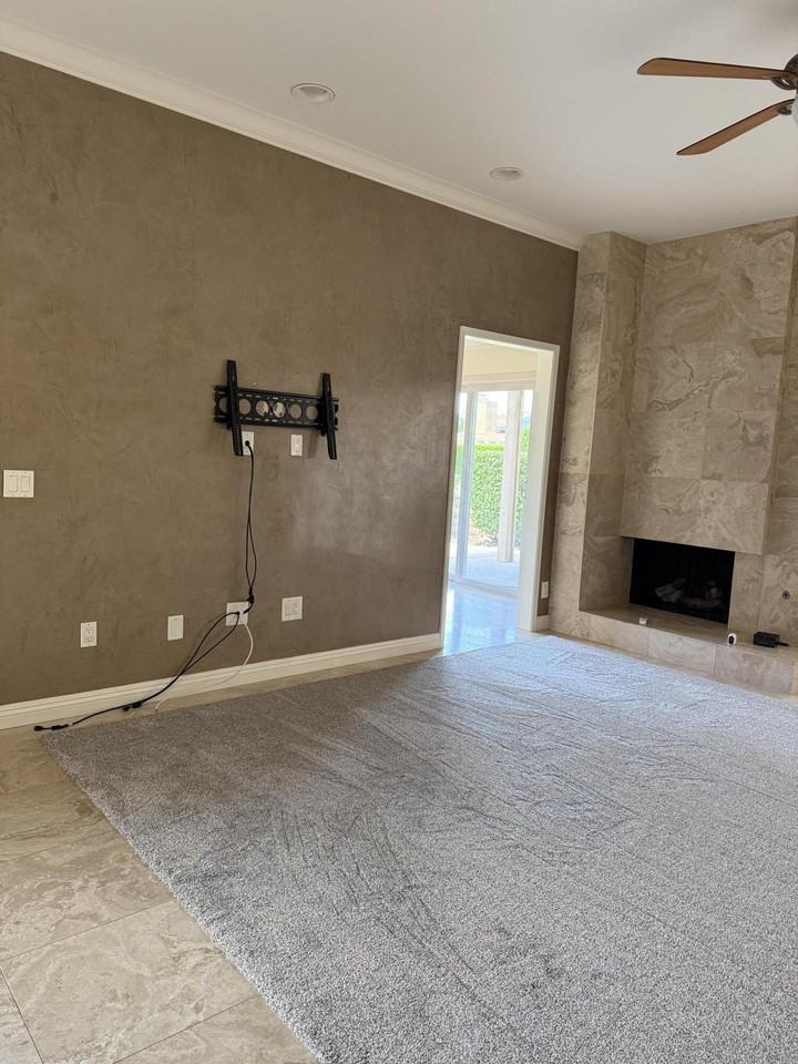 44299 Capri Court - Photo 6 of 35