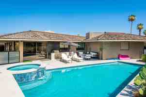 featured image of 1 Dartmouth Dr