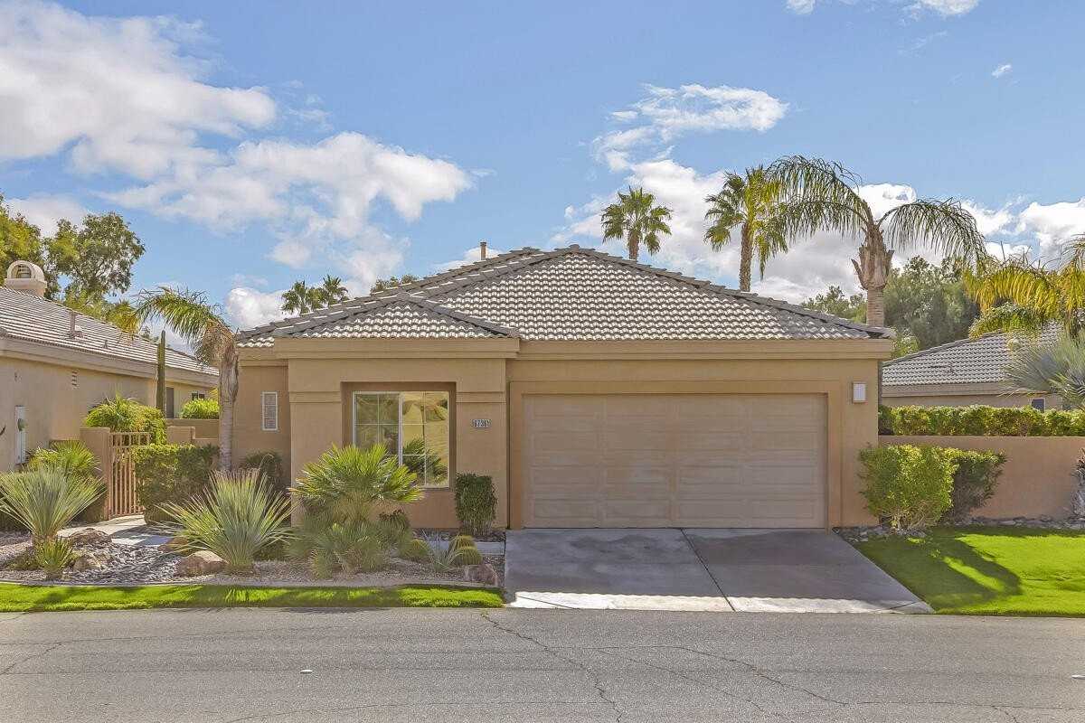 67361 N Laguna Dr - Photo 2 of 50