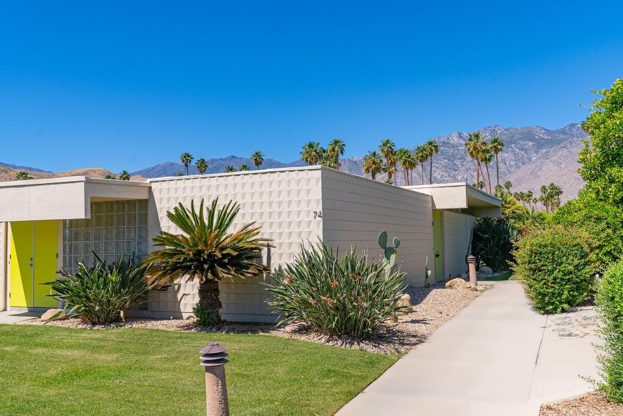 74 Lakeview Dr - Photo 3 of 50