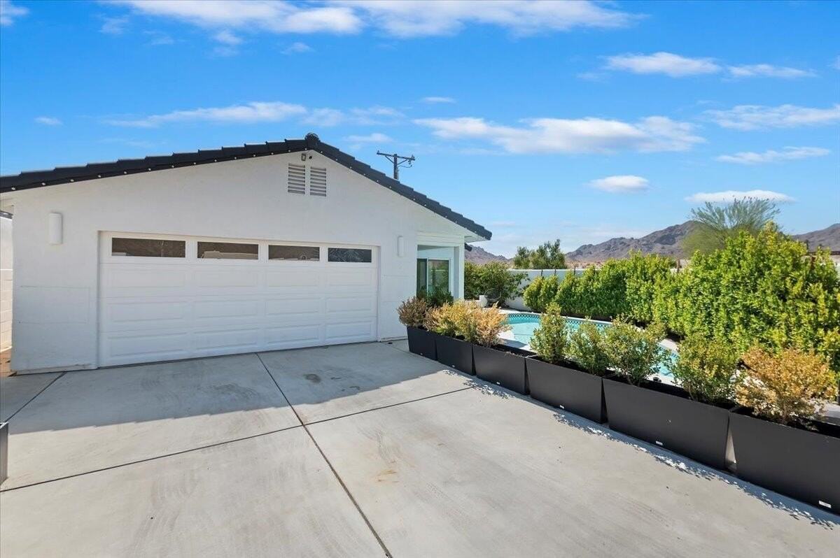 54990 Avenida Madero - Photo 3 of 27