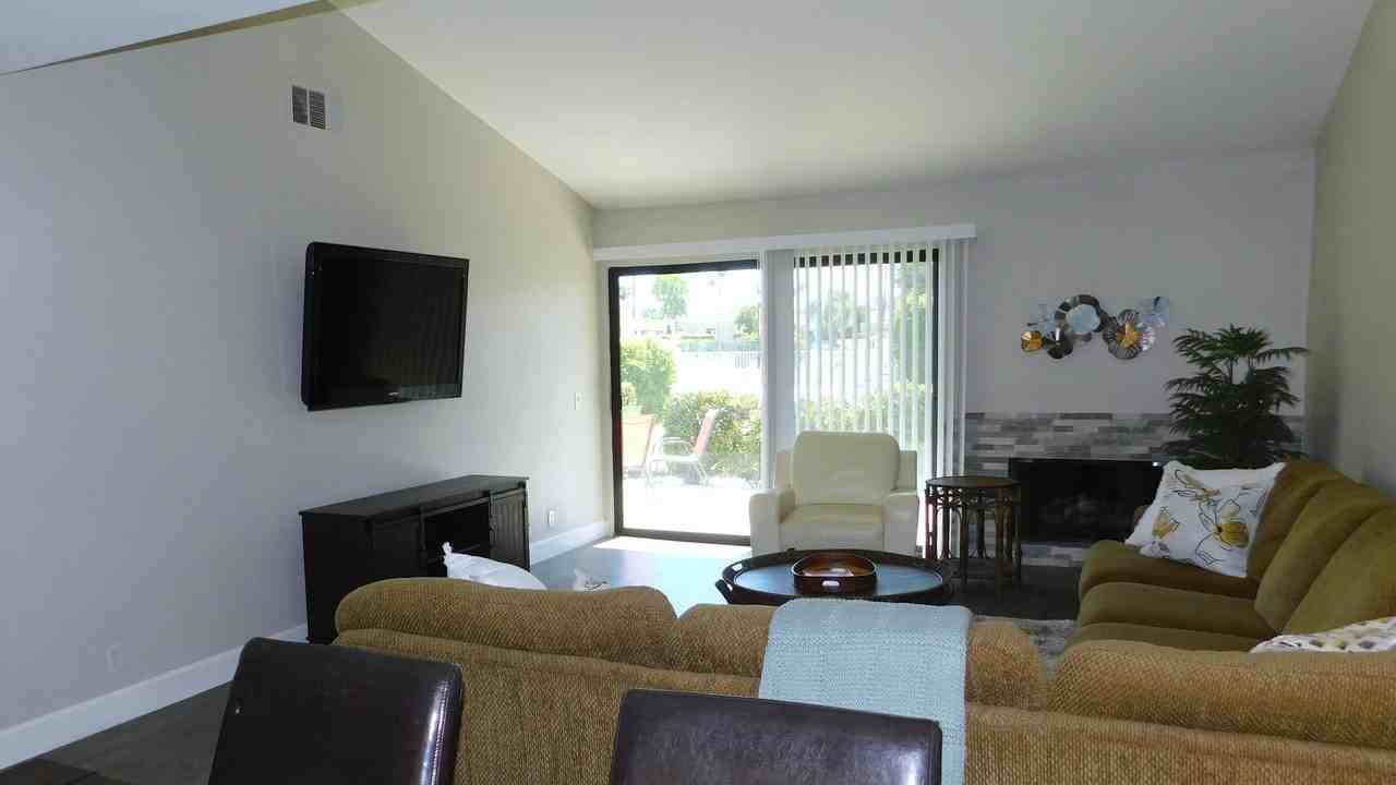 72830 Fleetwood Circle - Photo 6 of 31