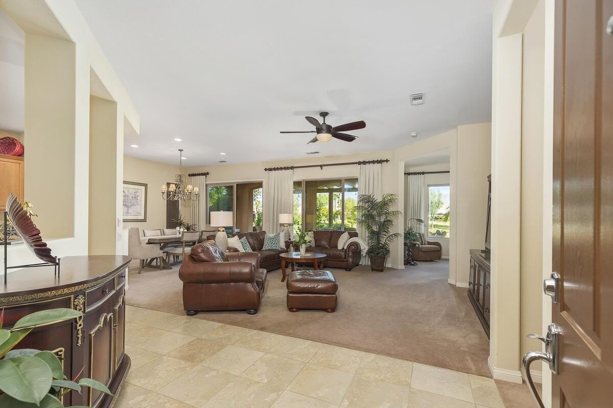 81126 Avenida Lorena - Photo 5 of 50