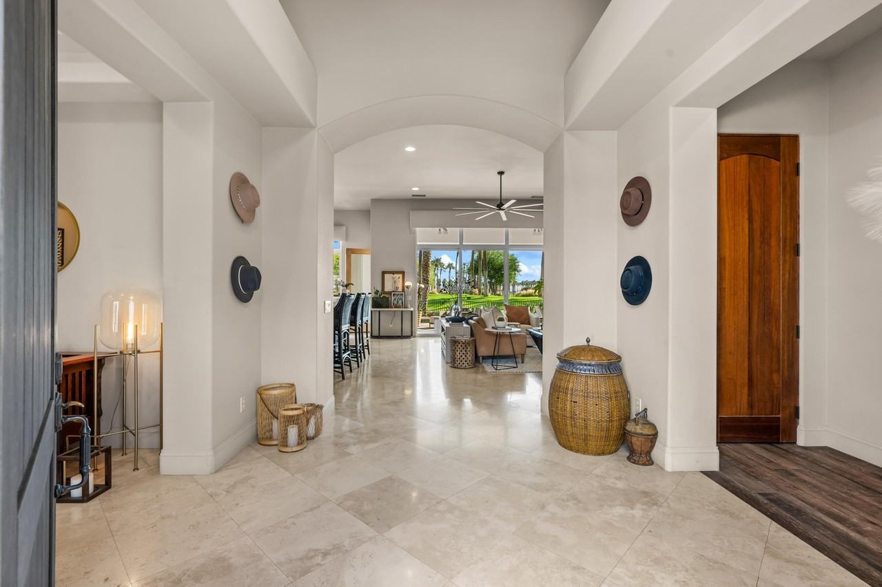 56738 Palms Drive - Photo 4 of 46