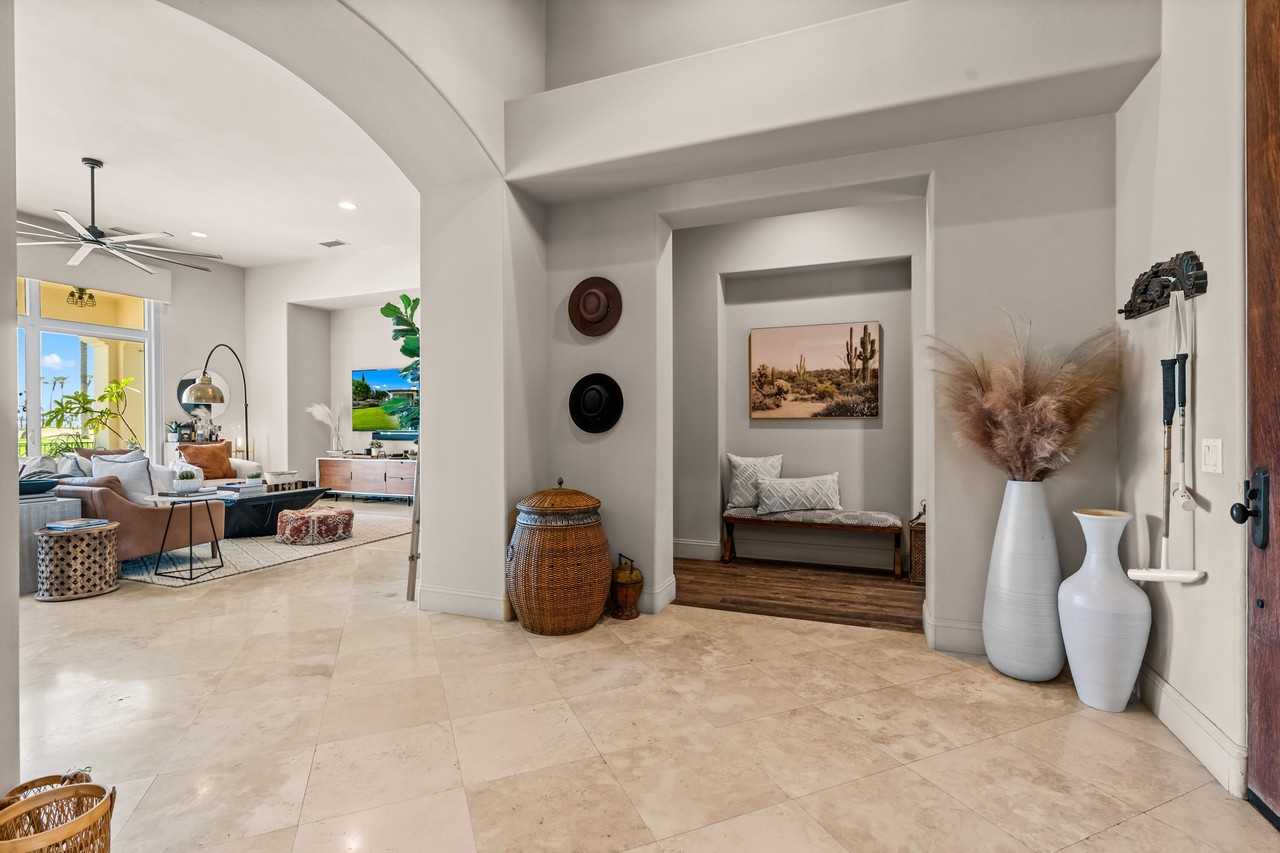 56738 Palms Drive - Photo 5 of 46